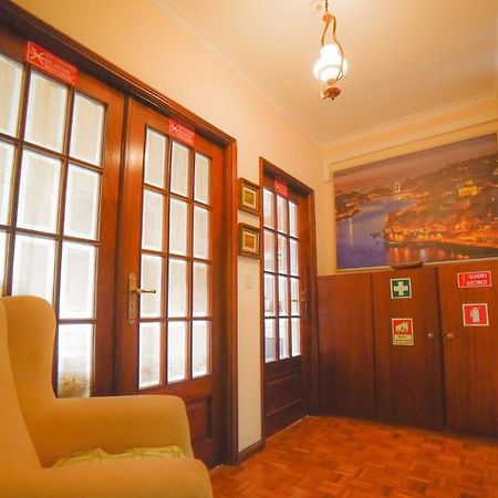 Quarto com 4 camas  OOporto Exterior foto