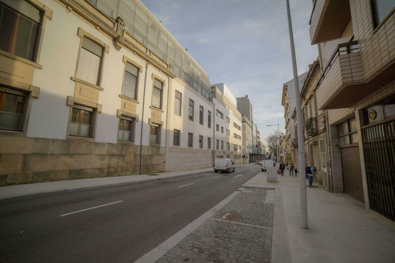 Quarto com 4 camas  OOporto Exterior foto