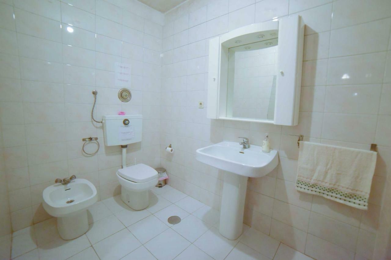 Quarto com 4 camas  OOporto Exterior foto