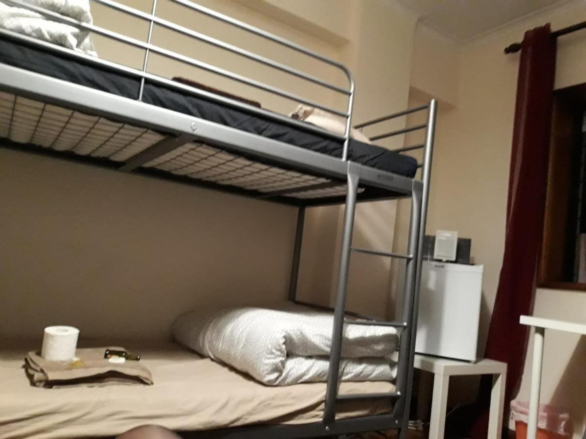 Quarto com 4 camas  OOporto Exterior foto